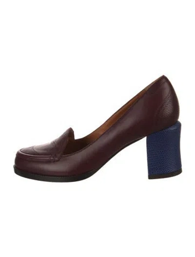 Pre-owned Fendi Leather Pumps In Burgundy