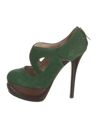 Pre-owned Fendi Leather Pumps In Green