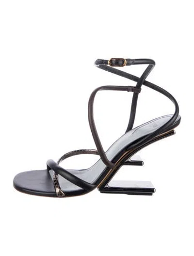 Pre-owned Fendi Leather Sandals In Black