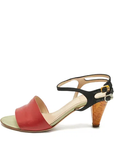 Pre-owned Fendi Leather Sandals In Red