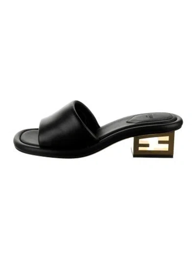 Pre-owned Fendi Leather Slides In Black