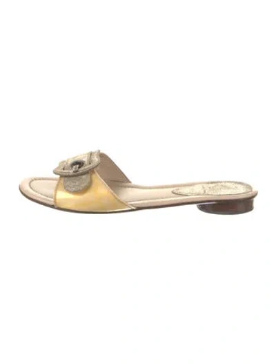 Pre-owned Fendi Leather Slides In Gold