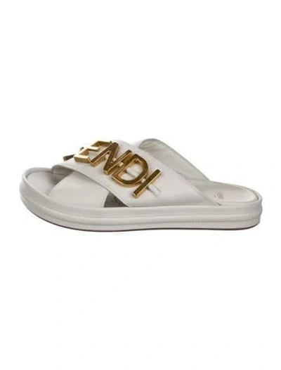 Pre-owned Fendi Leather Slides In White
