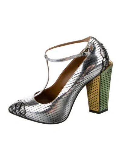 Pre-owned Fendi Leather T-strap Pumps In Silver