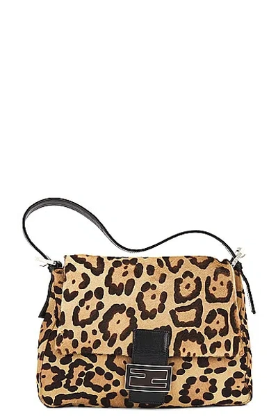 Fendi Leopard Mama Baguette Shoulder Bag In Tan