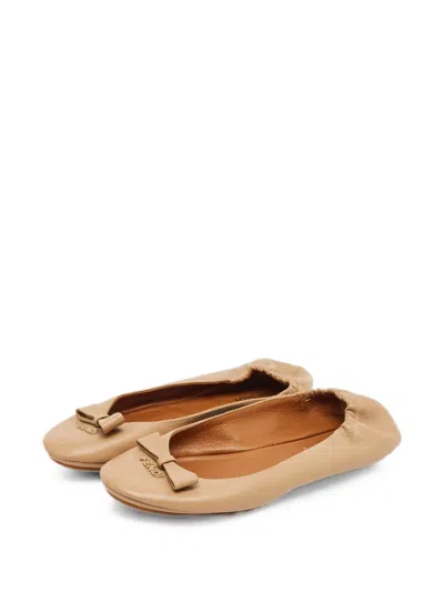 Pre-owned Fendi Let's Dance Bow Ballet Flats In Neutral