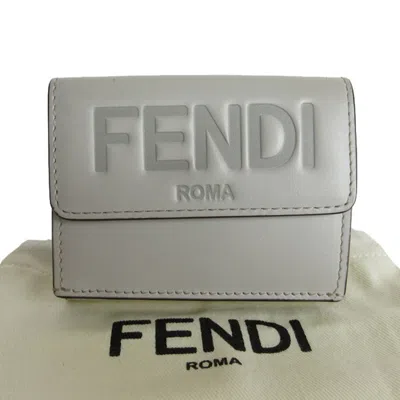 Pre-owned Fendi Light Gray Leather Wallet (tri-fold) ()