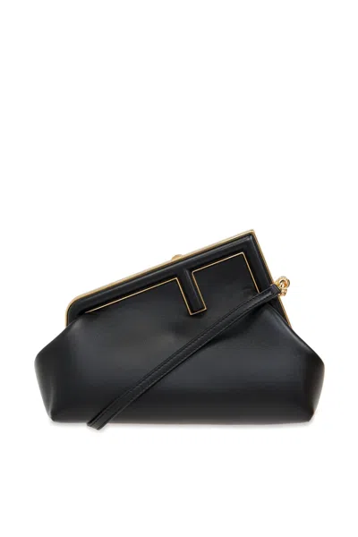 Fendi Logo Detailed Small Clutch Bag In Black