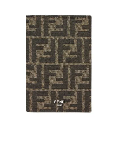 Fendi Logo Pattern Clip In Brown