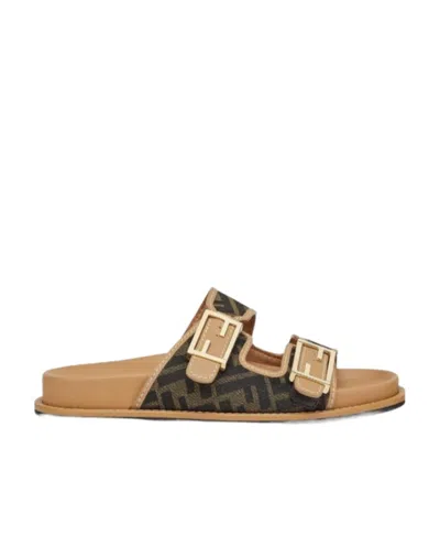 FENDI FENDI LOGO PLAQUE OPEN-TOE SANDALS