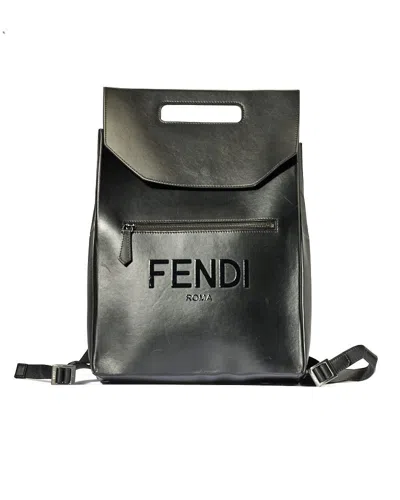 Fendi Zaino Logo Print Medium Nero In Black