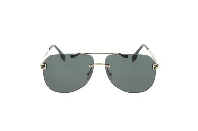 Fendi Logo Sunglasses In Gray