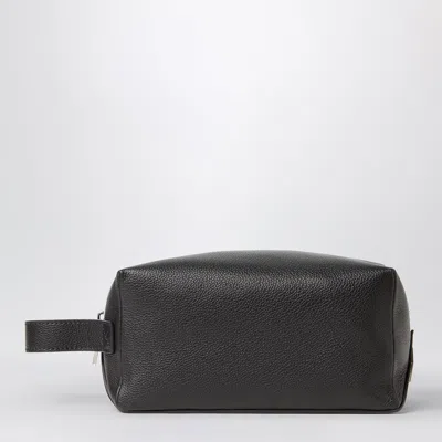 Fendi Lui Grained Leather Toiletry Bag In Black