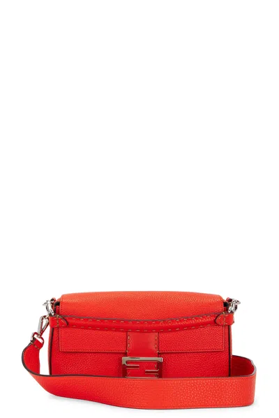 Pre-owned Fendi Mama Baguette Selleria Shoulder Bag In Red