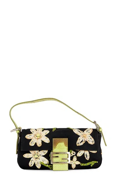 Fendi Mama Floral Embroidered Baguette Shoulder Bag In Black