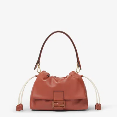 FENDI FENDI MAMMA BAGUETTE MEDIUM