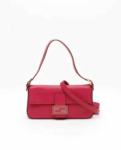 Fendi Medium Baguette Bag In Pink