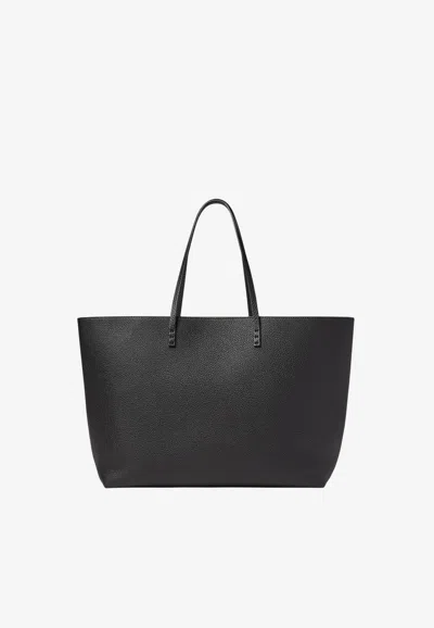 Fendi Medium Roll Leather Tote Bag In Black