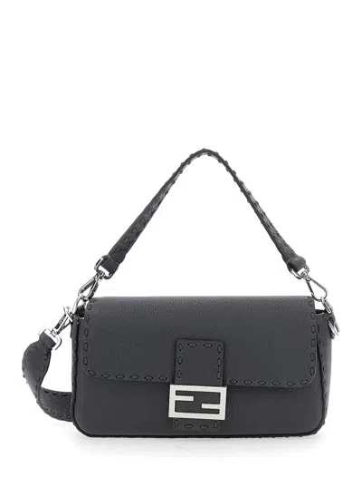 FENDI FENDI MEN “BAGUETTE” GREY SHOULDER BAG WITH CONTRAST STITCHING IN LEATHER MAN