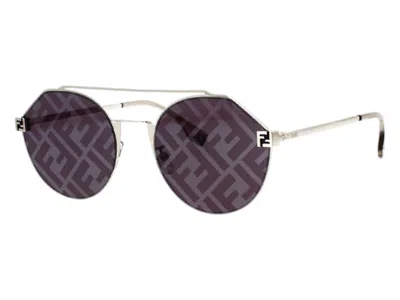 Pre-owned Fendi Men's  Rectangle Sunglasses In Silver (fe40060u 16x)