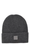 Fendi Logo Cap With Fold-over Cuff And Ribbed Texture In Gray