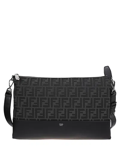 Fendi Men Logoed Leather Pouch In Black