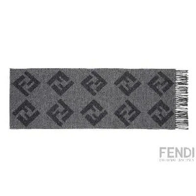 Fendi Men Scarf In Gray