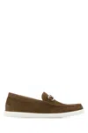 Fendi Mocassini O'lock Light In Pelle Scamosciata Marrone Uomo In Tundra