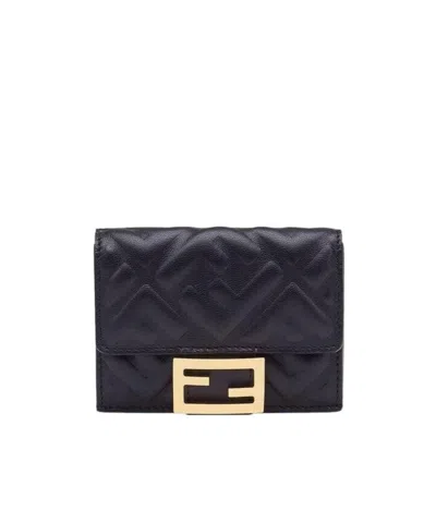 Fendi Elegant Triple Fold Clutch With Gold Logo For Women In Black