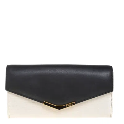 Pre-owned Fendi Off White/black Leather Envelope Continental Wallet