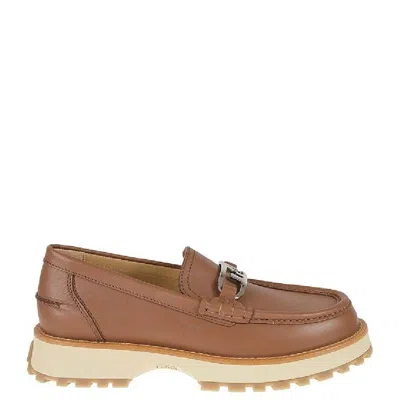 Fendi O'lock Slip-on Leather Loafers