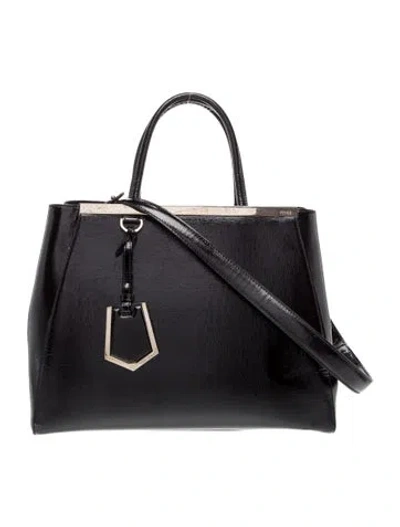Pre-owned Fendi Patent Leather 2jours In Black