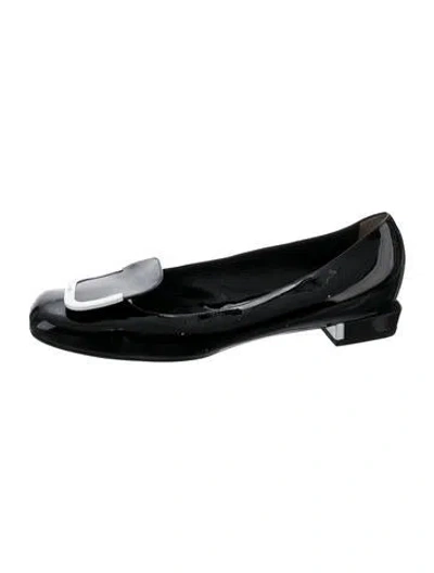 Pre-owned Fendi Patent Leather Ballet Flats In Black