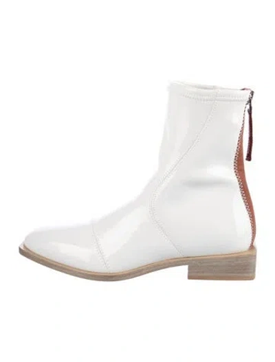 Pre-owned Fendi Patent Leather Boots In White