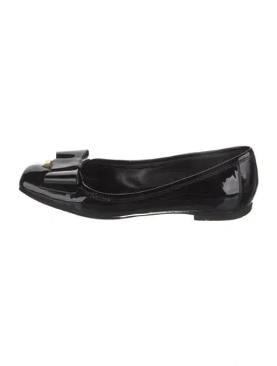 Pre-owned Fendi Patent Leather Bow Accents Ballet Flats In Black