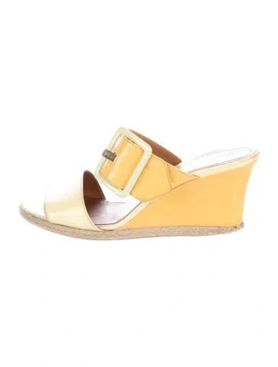 Pre-owned Fendi Patent Leather Braided Accents Slides In Yellow