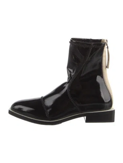 Pre-owned Fendi Patent Leather Chelsea Boots In Black