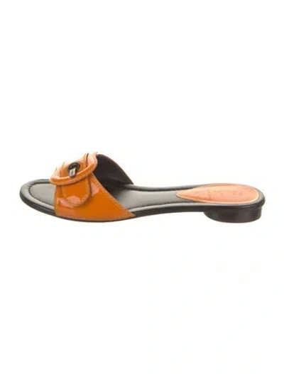 Pre-owned Fendi Patent Leather Colorblock Pattern Slides In Orange