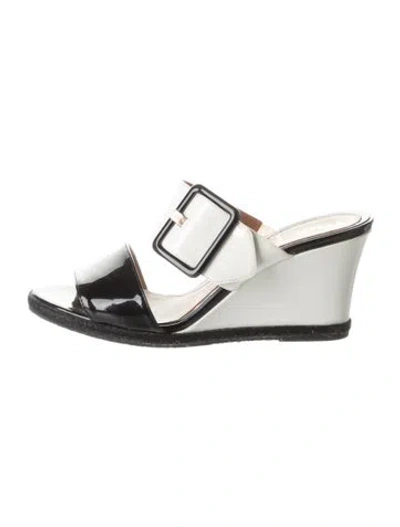 Pre-owned Fendi Patent Leather Colorblock Pattern Slides In White