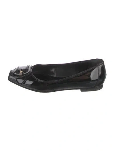 Pre-owned Fendi Patent Leather Flats In Black
