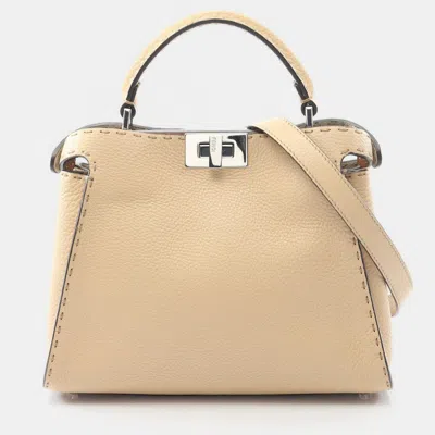 Pre-owned Fendi Peekaboo Beige Leather Shoulder Bag In Sand