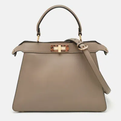 Pre-owned Fendi Peekaboo Iseeu Medium Beige Leather Top Handle Bag In Sand