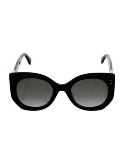 Pre-owned Fendi Peekaboo Oversize Sunglasses In Black