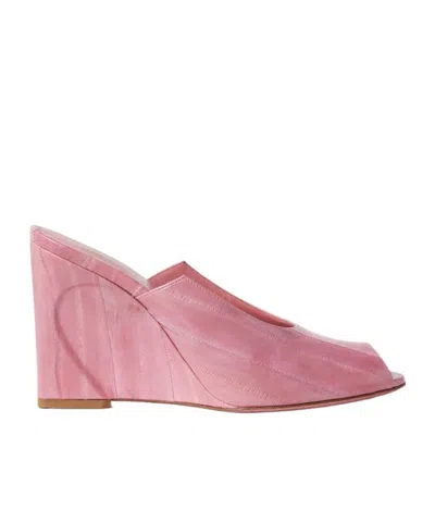FENDI PINK HAGFISH LEATHER SANDALS