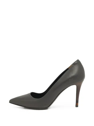 Pre-owned Fendi Pointed-toe Pumps In Gray