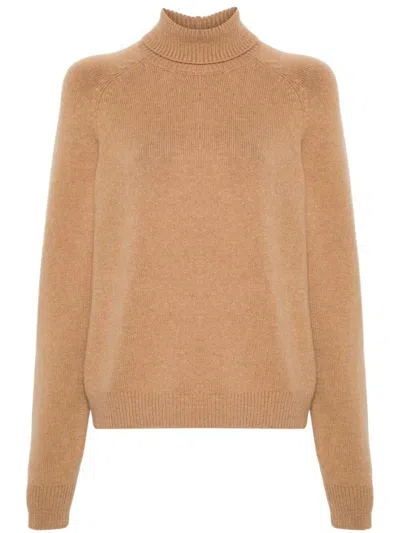 Fendi Pull Saddle