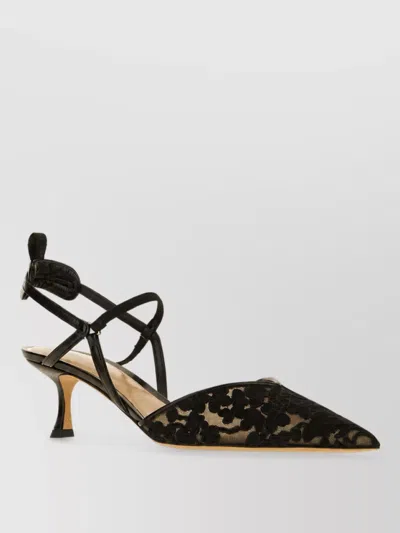 Fendi Pumps In Black