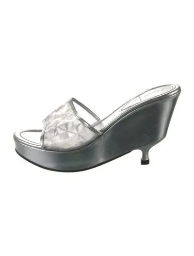 Pre-owned Fendi Pvc Leather Trim Embellishment Slides In Silver