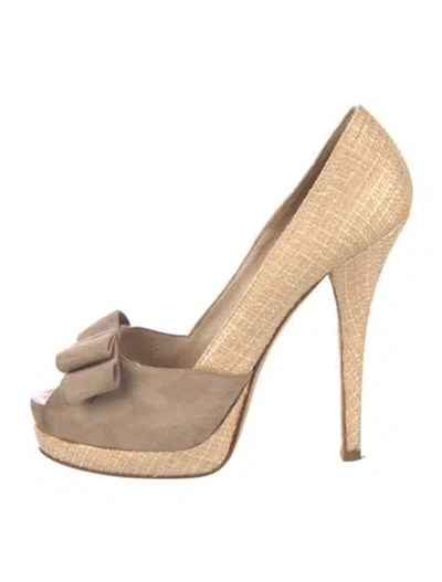 Pre-owned Fendi Raffia Bow Accents Pumps In Neutral
