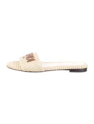 Pre-owned Fendi Raffia Slides In Neutral